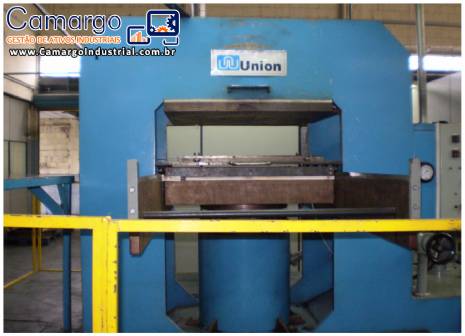 Prensa de borracha hidr�ulica 420 toneladas Union