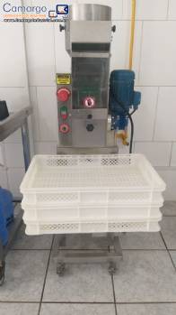 M�quina para fabrica��o de nhoque Italvisa 60 kg
