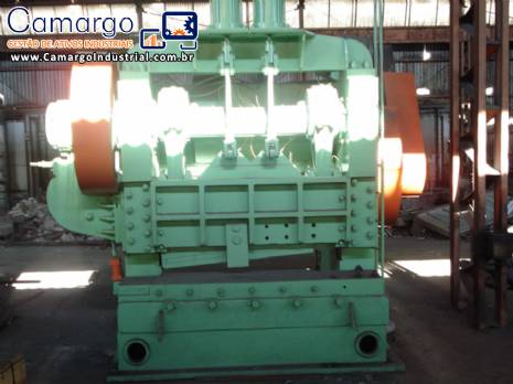 Guilhotina mec�nica marca Nomura