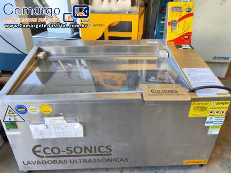 Lavadora ultrass�nica em inox de bancada para laborat�rios Ultronique